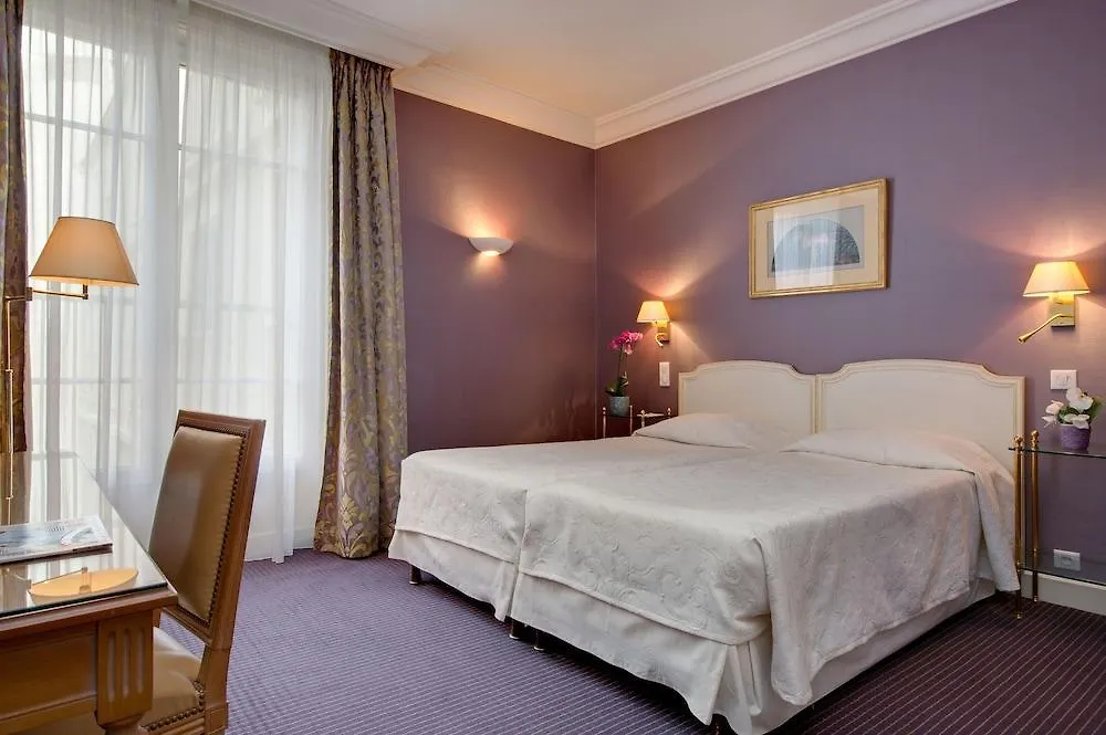 Le Littré 4* París