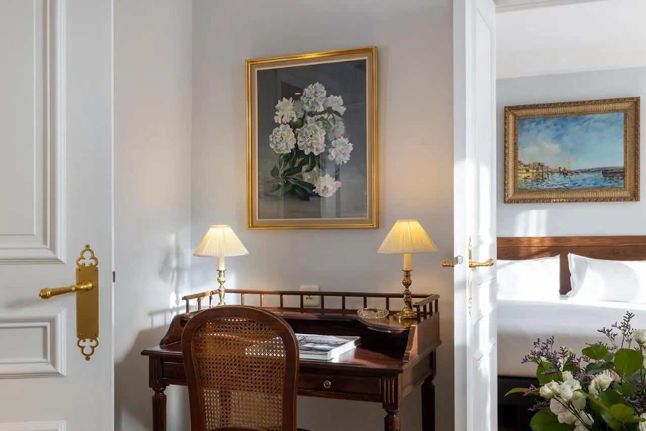 Hotel Le Littré