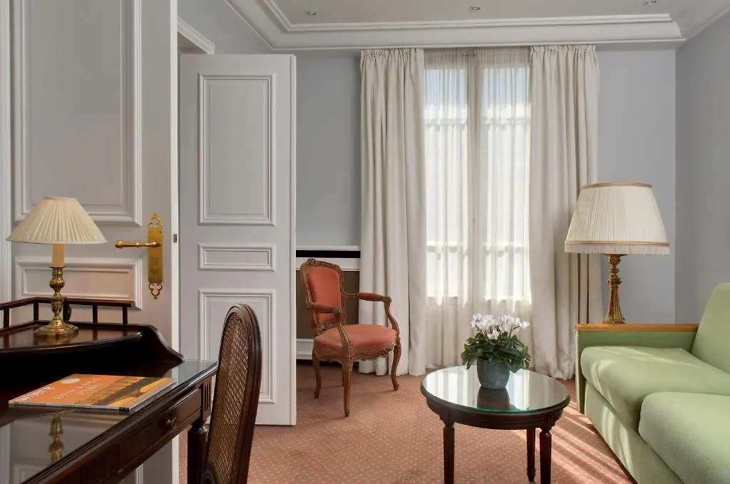 Le Littre 4* Paris